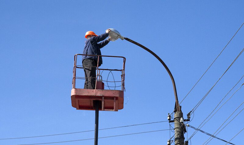 electrician climb work installing